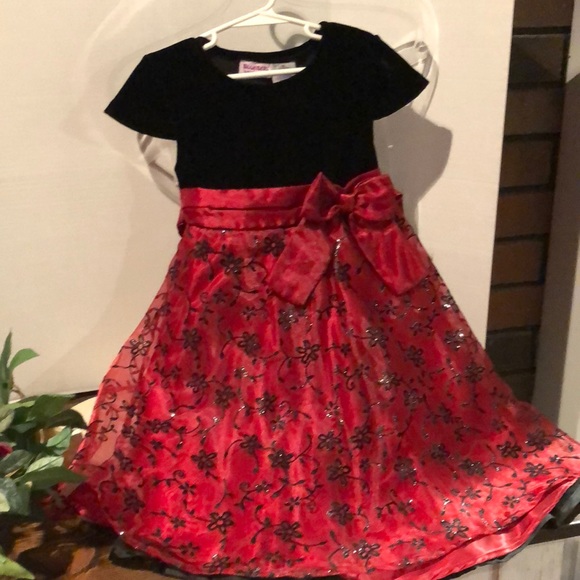 red and black little girl dresses